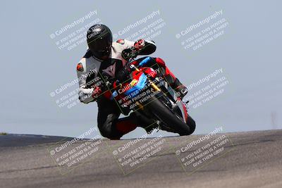 media/May-22-2023-Fastrack Riders (Mon) [[ae7626d9d8]]/Level 2/1230pm (Outside Grapevine)/